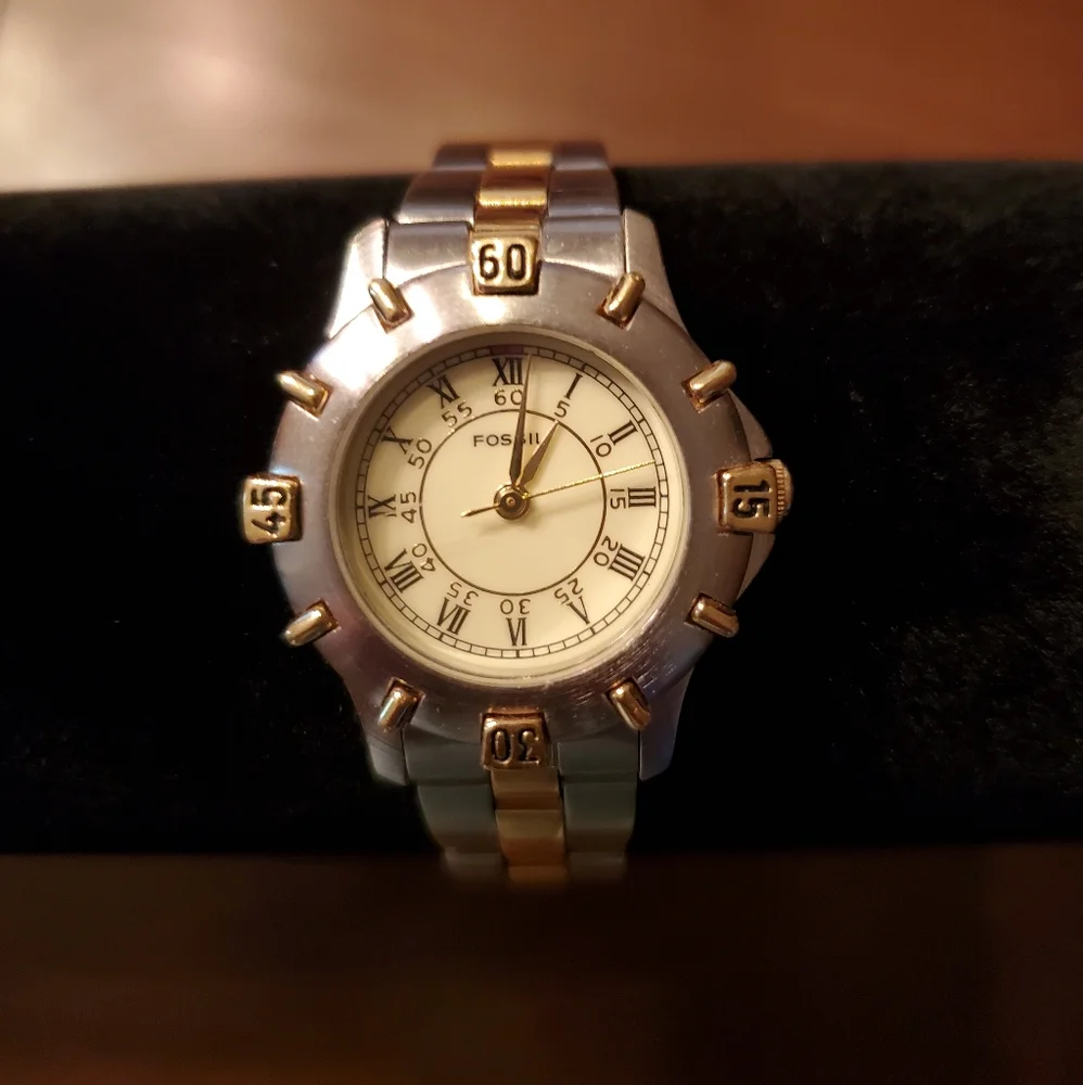 Fossil Two Toned Brushed Silver & Polished Gold Tone Watch